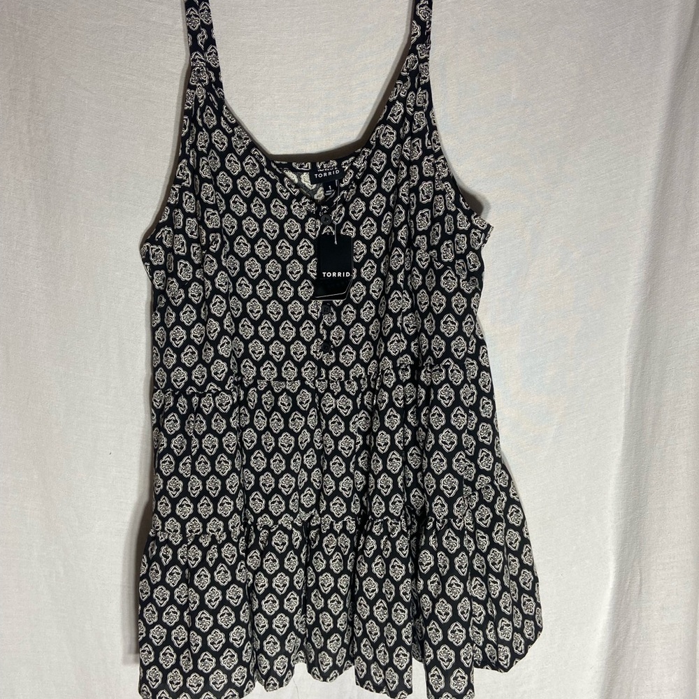 Torrid Black and White Floral Camisole